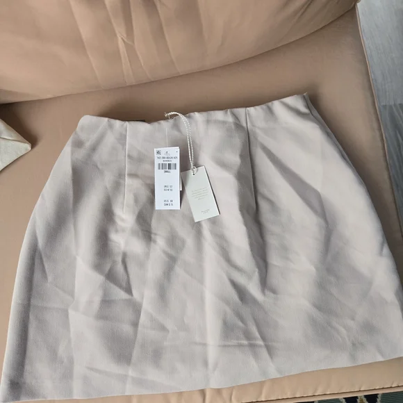 Abercrombie & Fitch Scarlett Curve Love Mini Skirt - Picture 7 of 8